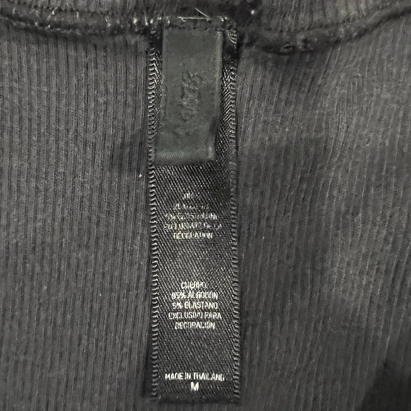 SKIMS WOMEN’S RIBBED CROP TANK TOP, SIZE MEDIUM, BLACK - Picture 6 of 7